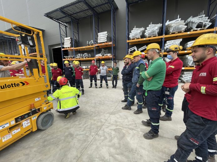 img 8876 min 696x522 1