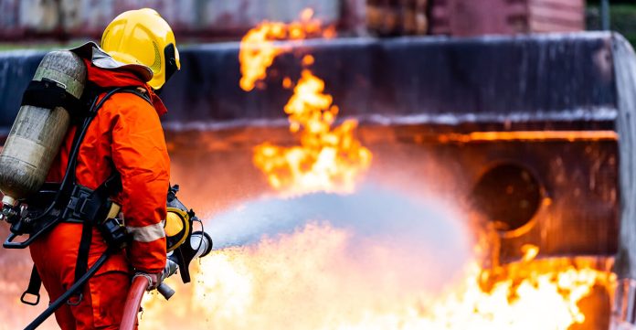 1 seviye yangin egitici egitimi 696x361 1