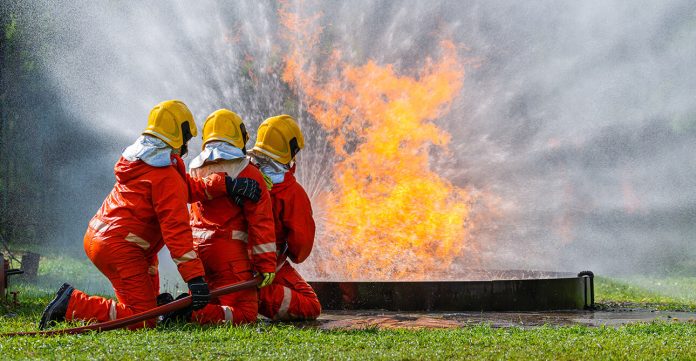 3 seviye yangin egitici egitimi 696x361 2