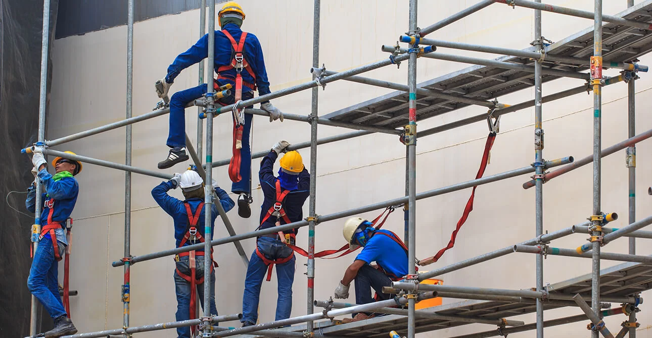 iskele kurulum ve sokum islerinde yuksekte calisma egitimi